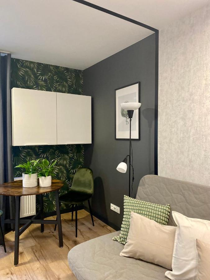 Enes Apartments Legnicka Street B ヴロツワフ エクステリア 写真