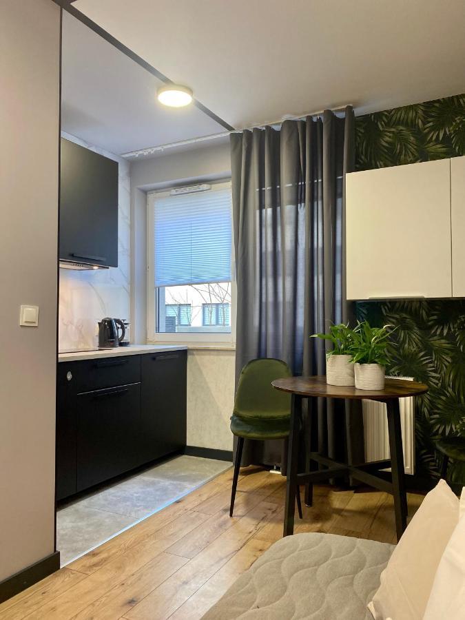 Enes Apartments Legnicka Street B ヴロツワフ エクステリア 写真